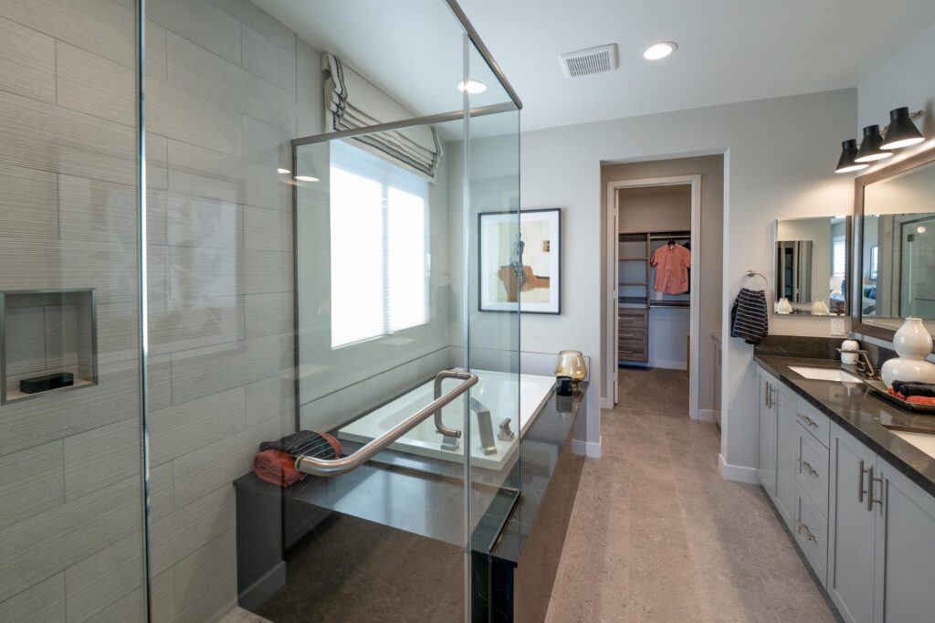 Sage Residence 6C - Owners Bathroom